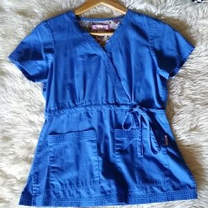 🔽  Reduced Price 🔽 KOI Scrub Top